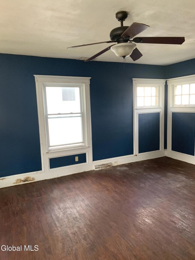 6 Sard Rd, Albany, NY 12209 - photo 7