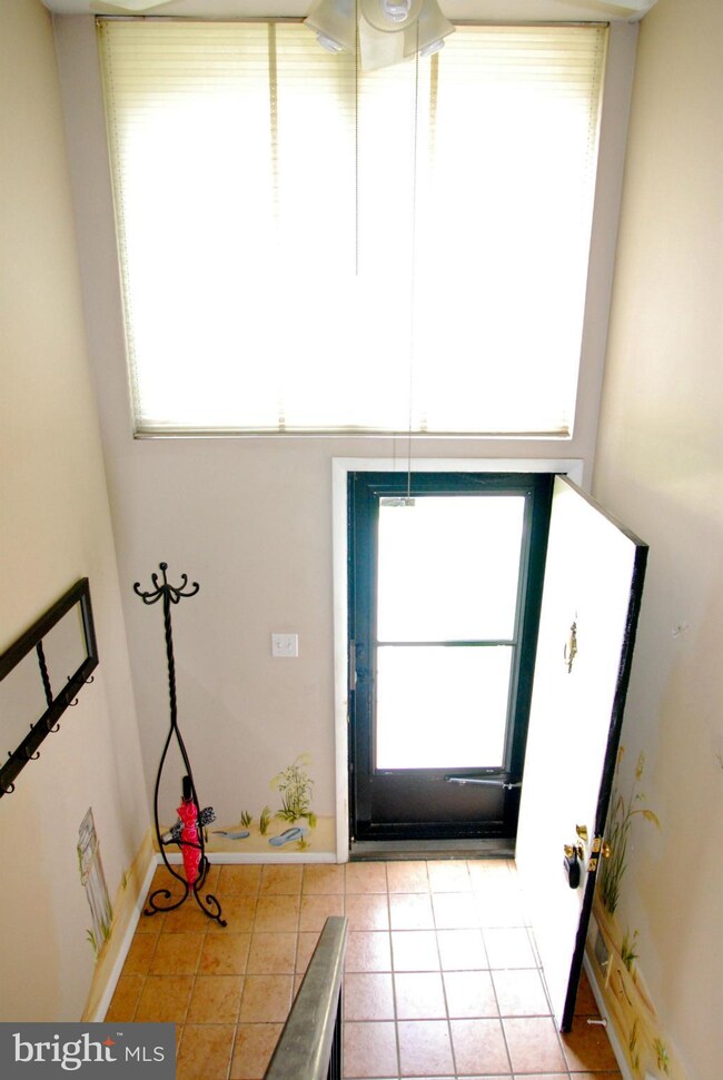 9265 Bellbeck Rd, Parkville, MD 21234 - photo 5