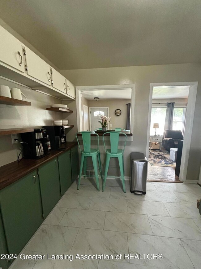 3017 S Deerfield Ave, Lansing, MI 48911 - photo 6