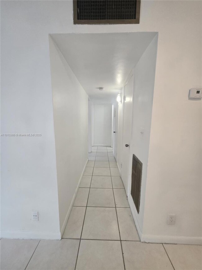 1400 N 17th Ave unit 1, Hollywood, FL 33020 - photo 4