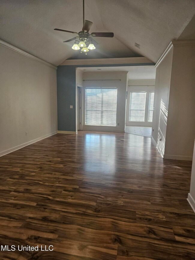 7726 Falcon Cir W, Ocean Springs, MS 39564 - photo 5