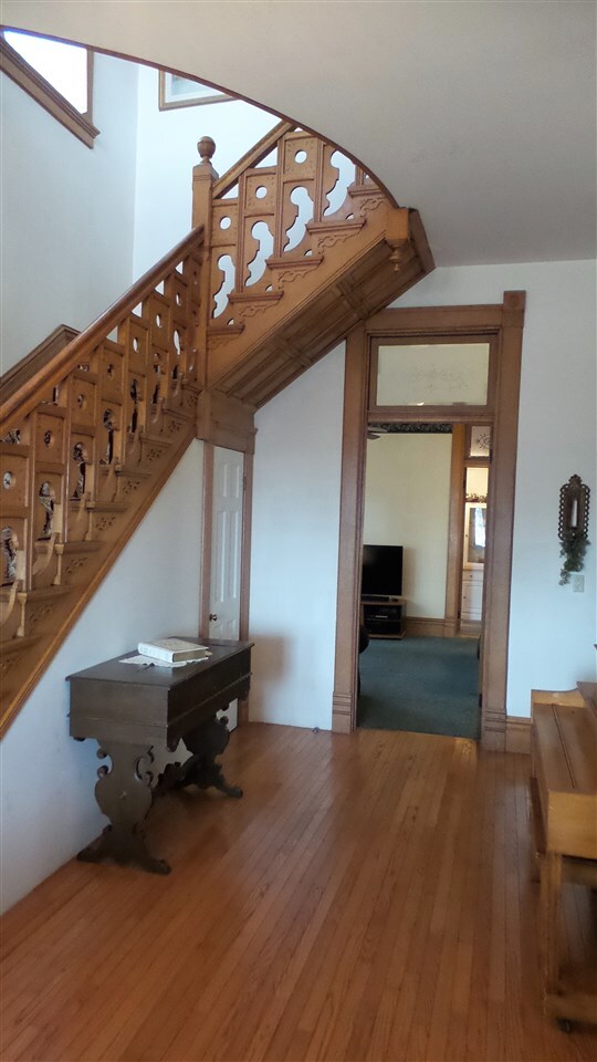 16 E Walnut St, Washington, IN 47501 - photo 5