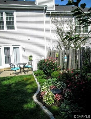 LOVELY PATIO AND GARDENS!