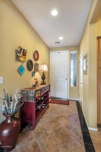 4419 E Carob Dr Gilbert AZ-large-006-51-