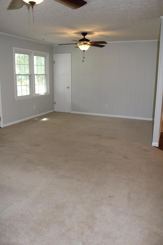307 26th St E, Tifton, GA 31794 - photo 2