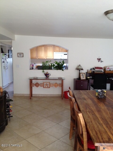 Family room to kitchen