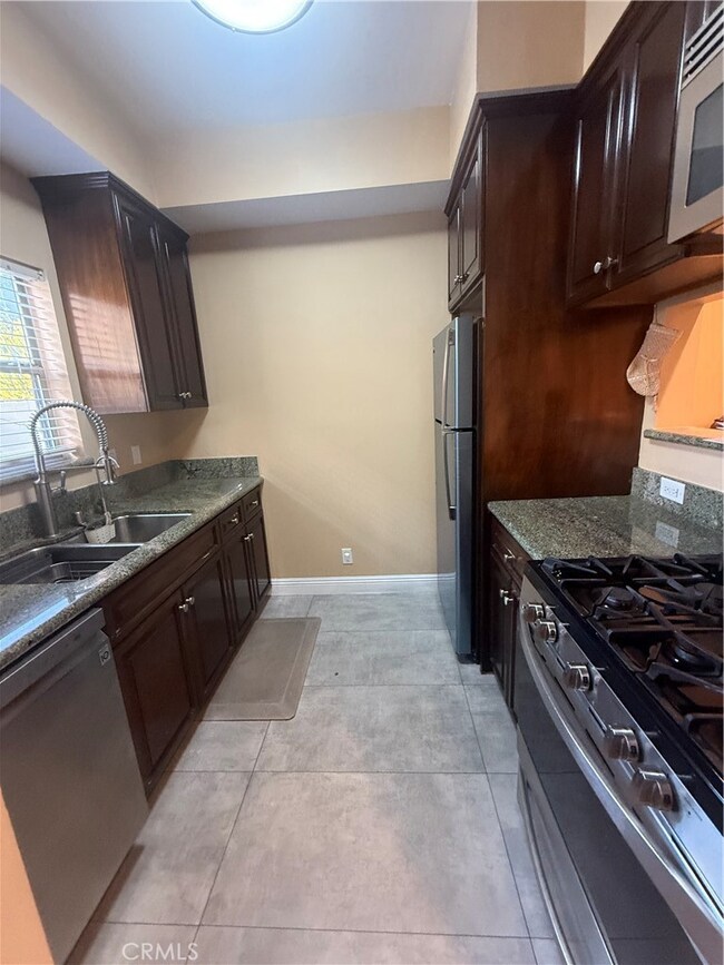 14256 Victory Blvd unit 3, Van Nuys, CA 91401 - photo 5