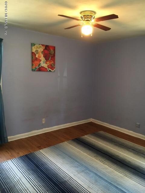 6305 Autlan Dr, Jacksonville, FL 32210 - photo 6