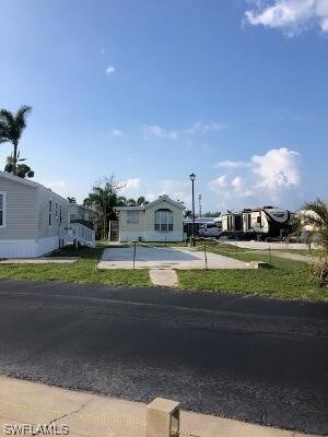 11631 Bubble Shell Dr, Iona, FL 33908 - photo 2