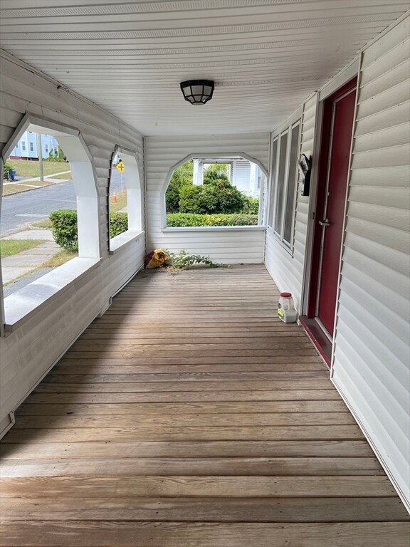 183 Middlesex St, Springfield, MA 01109 - photo 6