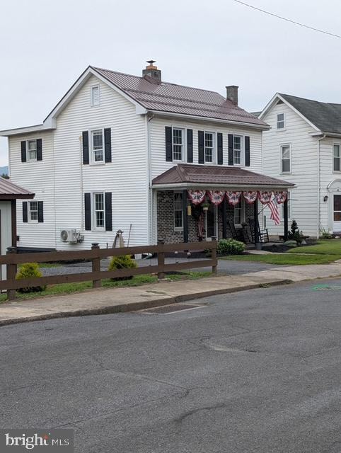 420 Locust St, Burnham, PA 17009 - photo 4