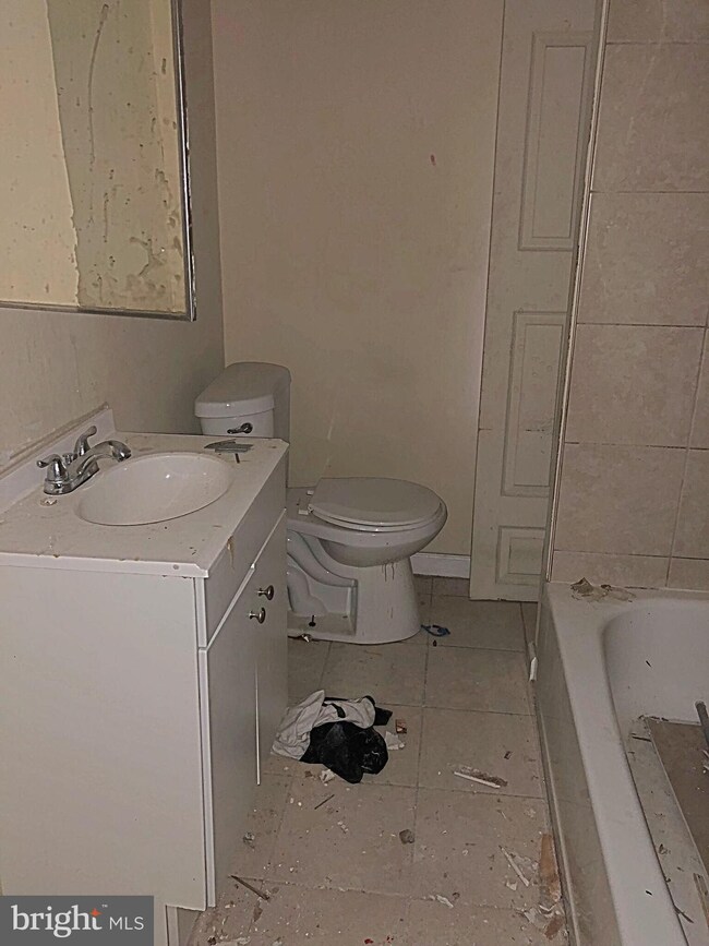 4300 E Lombard St, Baltimore, MD 21224 - photo 4