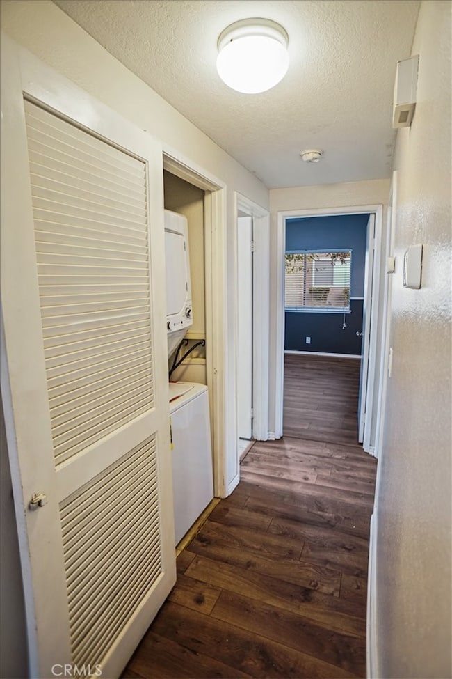 27646 Susan Beth Way, Santa Clarita, CA 91350 - photo 6