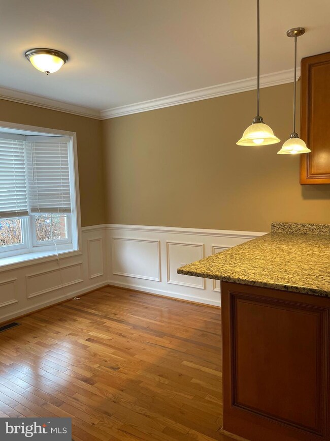 503 Brighton Cir unit 5C, Devon, PA 19333 - photo 6