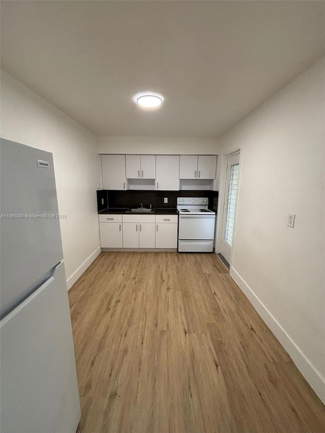 1026 NW 2nd St unit 5, Miami, FL 33128 - photo 4