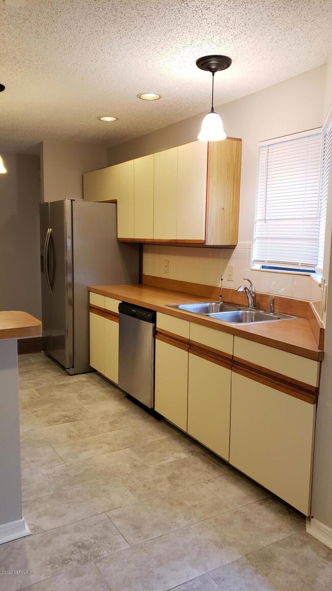 7623 Baymeadows CIR W 2054