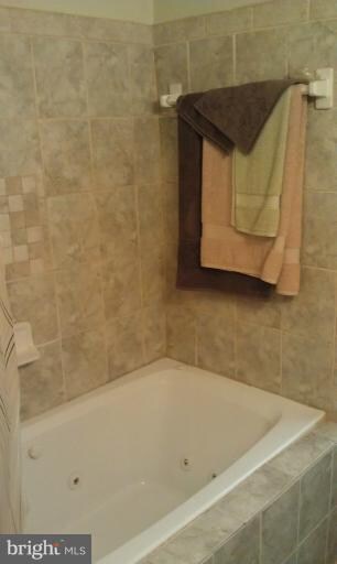 8539 Pioneer Dr unit A, Severn, MD 21144 - photo 4