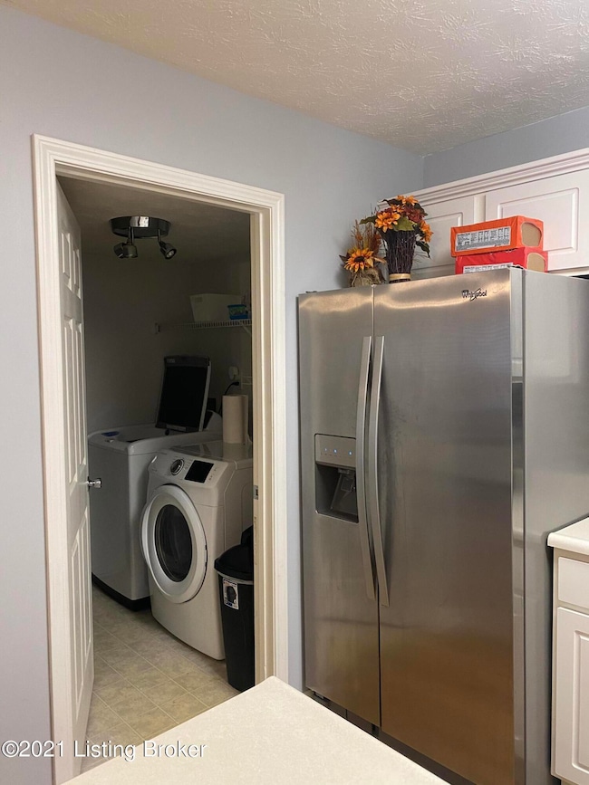 8335 Grand Trevi Dr unit 5902, Louisville, KY 40228 - photo 7