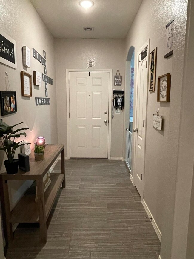 336 Canyon Vista Dr, Horizon City, TX 79928 - photo 5