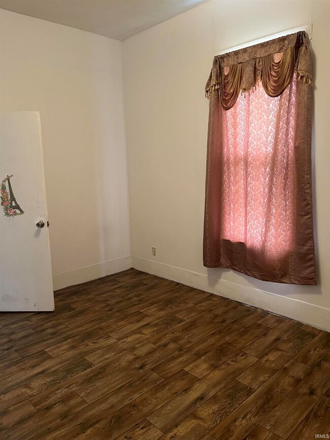 27 E Eberwine Ave, Vincennes, IN 47591 - photo 5