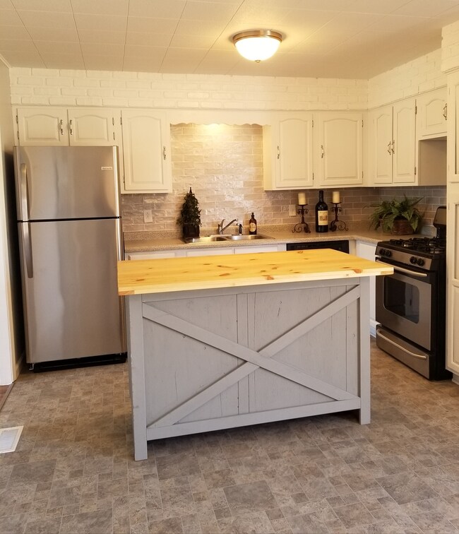 Adorable but spacious!