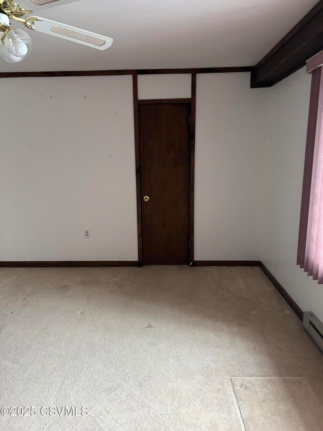 1016 E Kase St, Shamokin, PA 17872 - photo 5