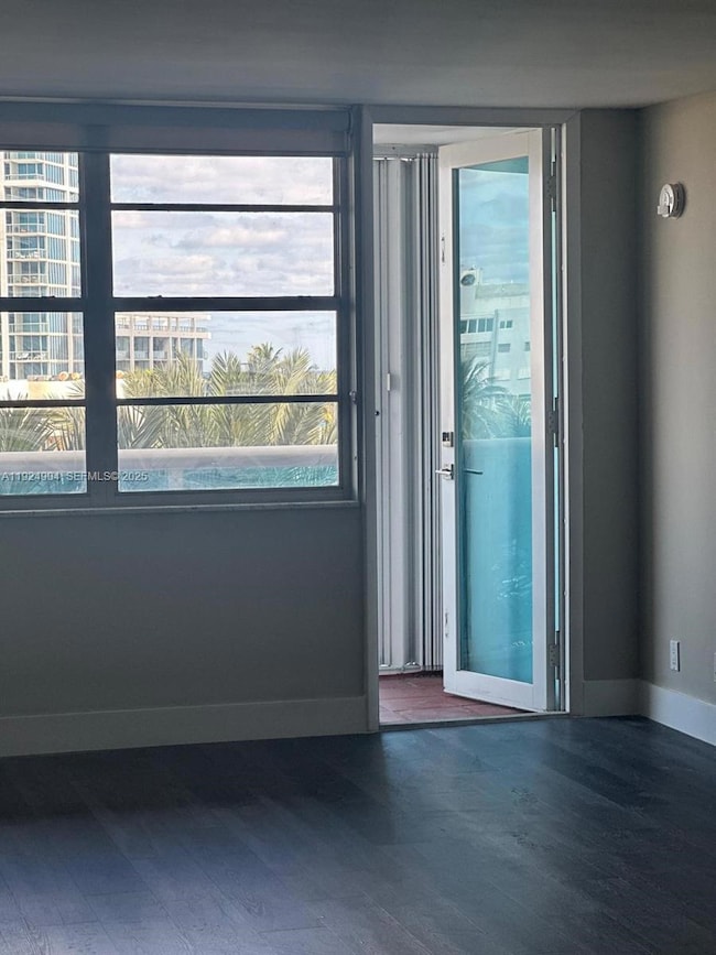 Aquasol unit 6C, Miami Beach, FL 33141 - photo 4