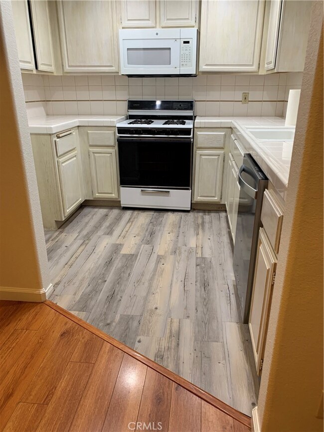 17320 S Dalton Ave unit 7, Gardena, CA 90247 - photo 5