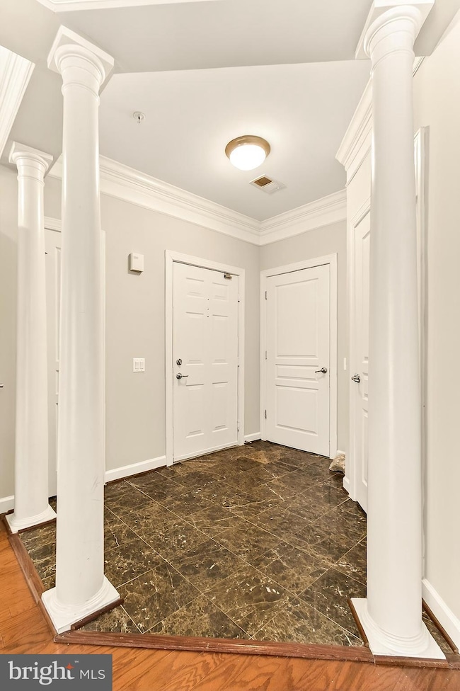 7880 Rolling Woods Ct unit 104, Springfield, VA 22152 - photo 7