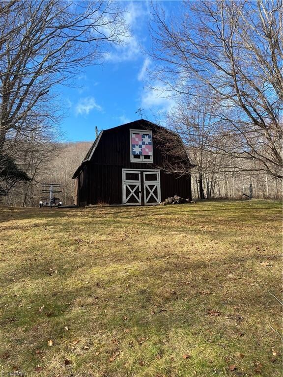 2 stall barn