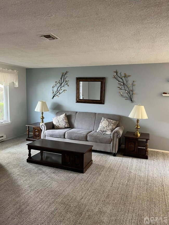 112 Indigo Plaza unit A, Monroe Township, NJ 08831 - photo 6