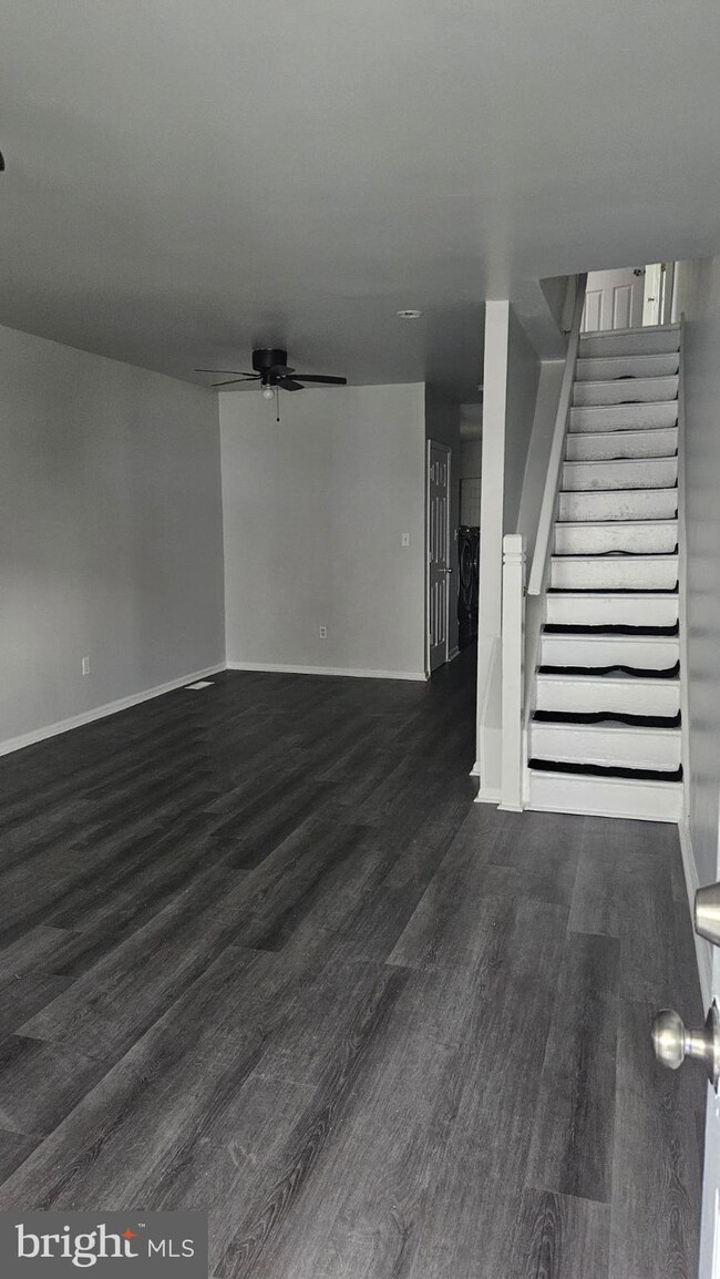 2105 N Spruce St, Wilmington, DE 19802 - photo 3