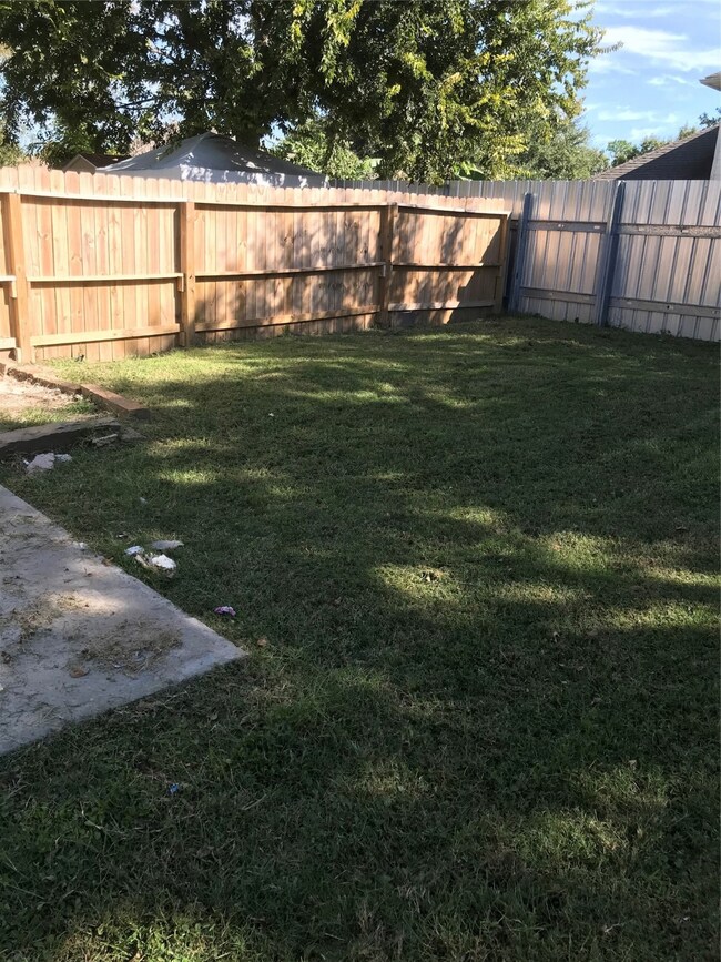 11014 Longtom Ct, Houston, TX 77086 - photo 7