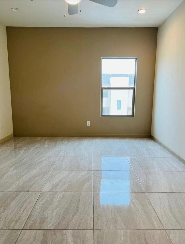 4101 Blue Quail Rd unit C7, Laredo, TX 78045 - photo 6