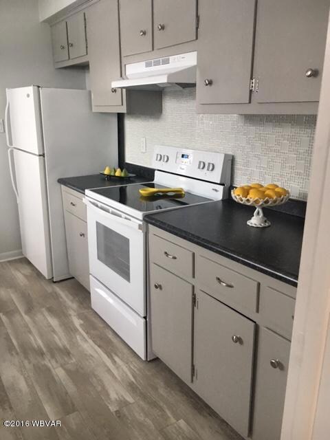 Kitchen 1