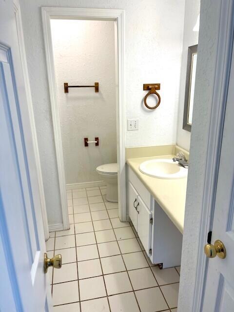 Lola Bathroom