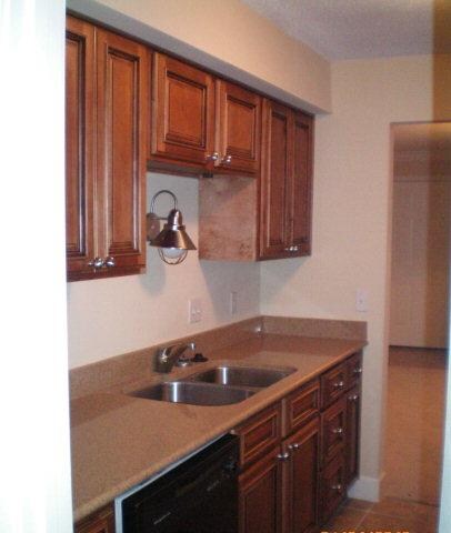 2503 Demere Rd unit 8, St. Simons Island, GA 31522 - photo 2