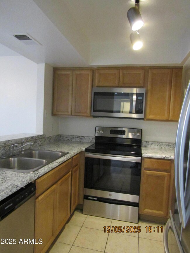 1331 W Baseline Rd unit 102, Mesa, AZ 85202 - photo 5