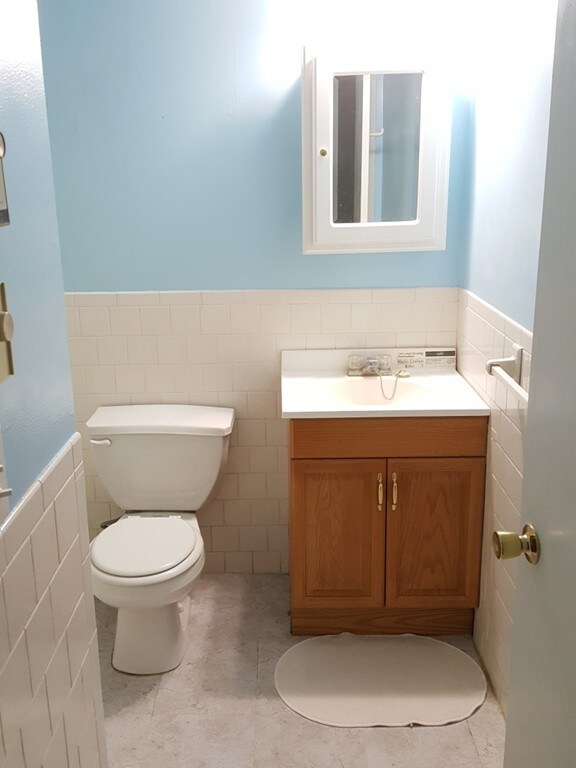 96 Richardson St unit B5, Billerica, MA 01821 - photo 5