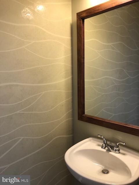 6003 Madison Overlook Ct, Falls Church, VA 22041 - photo 6