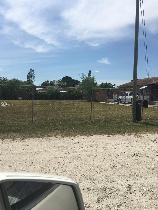 unlisted-address, Miami, FL 33170 - photo 2