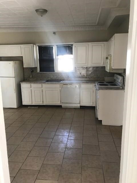 110 Transit St, Woonsocket, RI 02895 - photo 5