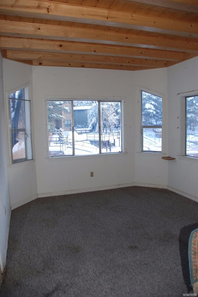 Breakfast nook in kitchen