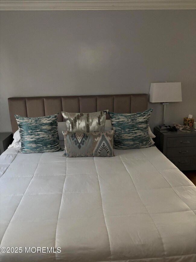 295 Roosevelt Ave, Oakhurst, NJ 07755 - photo 7