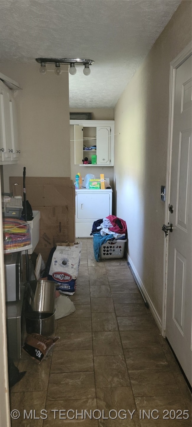 901 N Hopi St, Chouteau, OK 74337 - photo 6