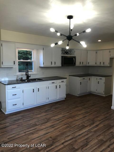 403 Slocum St, Kingston, PA 18704 - photo 4