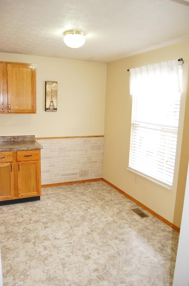 5158 Wollaston Ct (2)