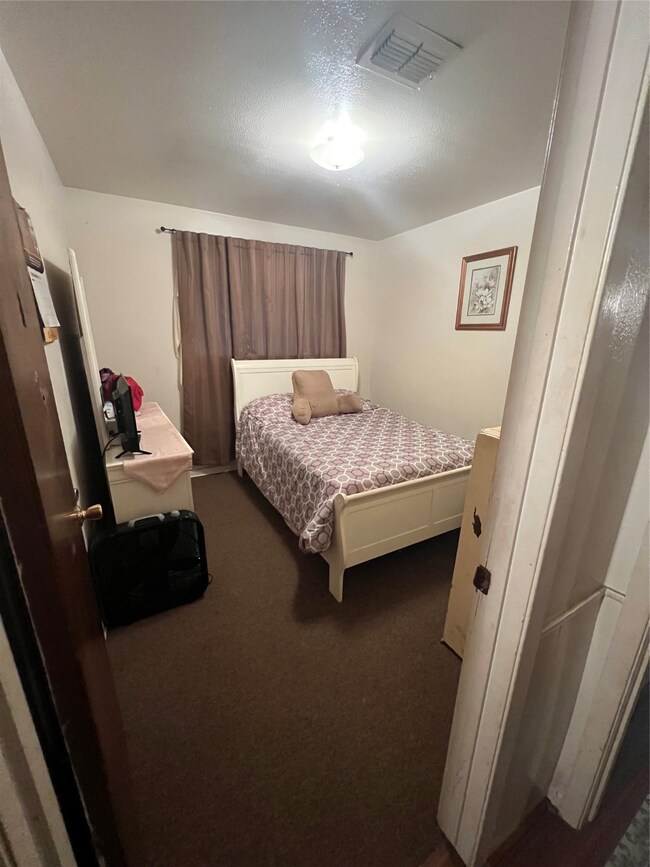 1442 Peach Spring Dr, Houston, TX 77088 - photo 6