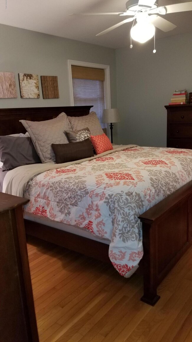 187 Aspen Dr, Milford, PA 18337 - photo 4