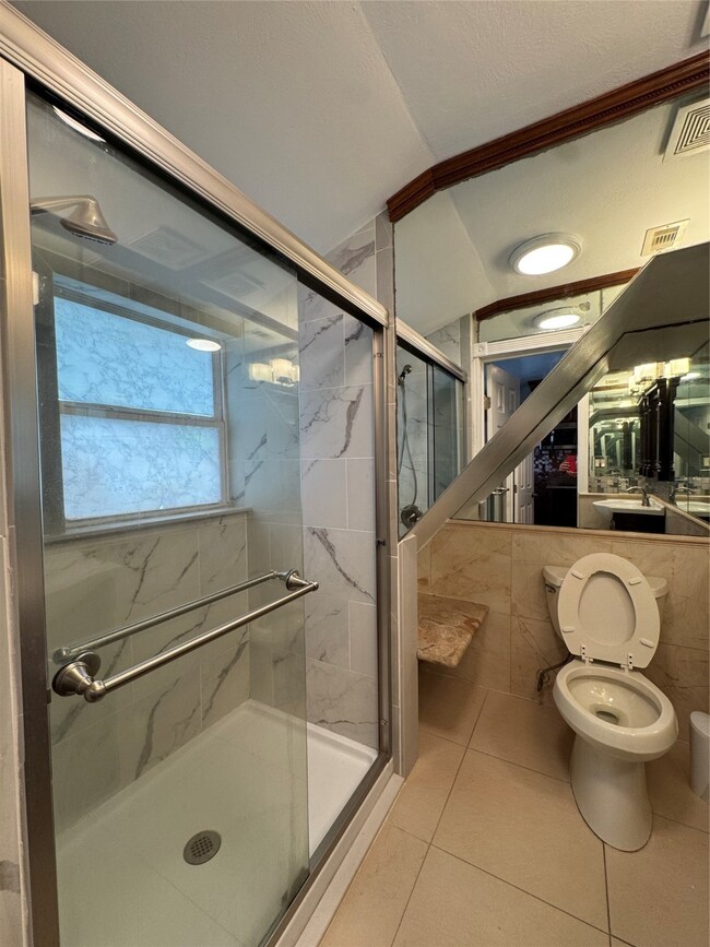 1101 E 7th St unit 3, Houston, TX 77009 - photo 5